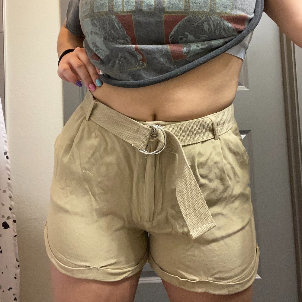 Pull&Bear Kakhi shorts